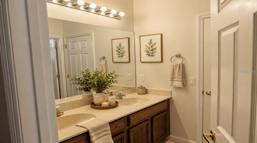 KISSIMMEE, Florida 34746, 4 Bedrooms Bedrooms, ,3 BathroomsBathrooms,Residential,For Sale,LUTZA,0,MFRS5151493