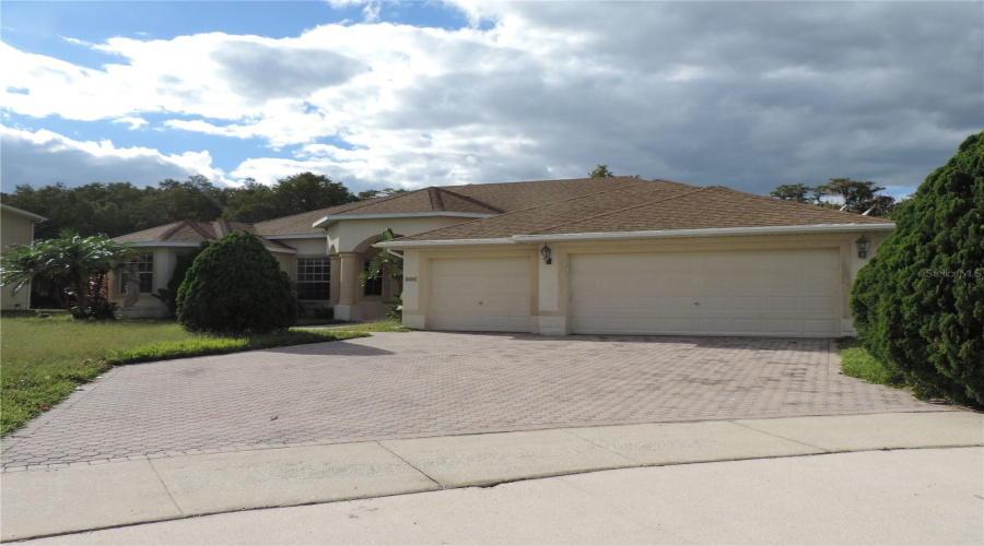 KISSIMMEE, Florida 34746, 4 Bedrooms Bedrooms, ,3 BathroomsBathrooms,Residential,For Sale,LUTZA,0,MFRS5151493