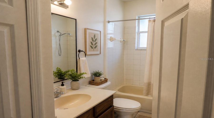 KISSIMMEE, Florida 34746, 4 Bedrooms Bedrooms, ,3 BathroomsBathrooms,Residential,For Sale,LUTZA,0,MFRS5151493