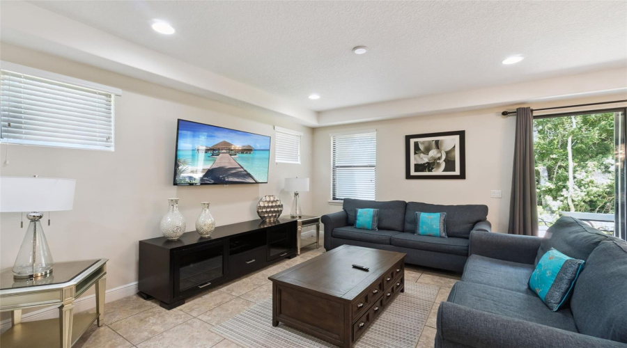 DAVENPORT, Florida 33896, 4 Bedrooms Bedrooms, ,3 BathroomsBathrooms,Residential,For Sale,ROSEVILLE,0,MFRO6415114