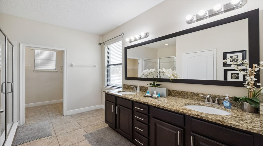 DAVENPORT, Florida 33896, 4 Bedrooms Bedrooms, ,3 BathroomsBathrooms,Residential,For Sale,ROSEVILLE,0,MFRO6415114