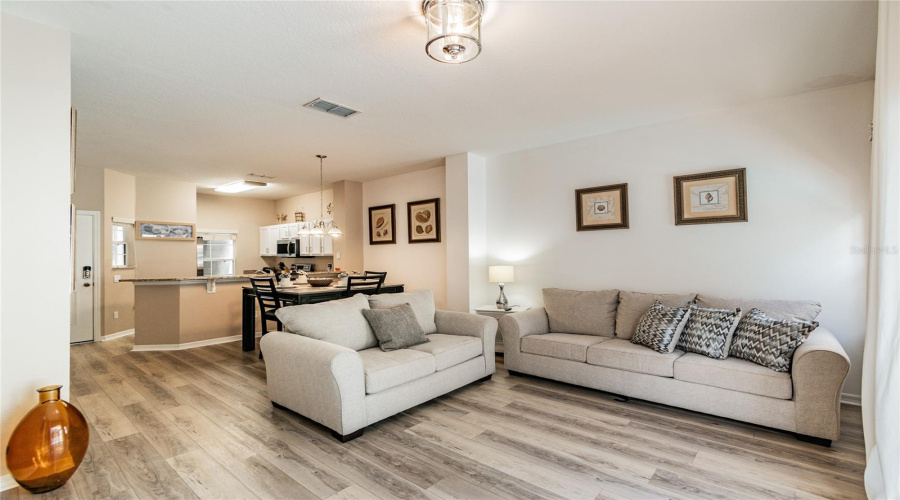 KISSIMMEE, Florida 34746, 3 Bedrooms Bedrooms, ,2 BathroomsBathrooms,Residential,For Sale,ALBERTO,0,MFRO6300872