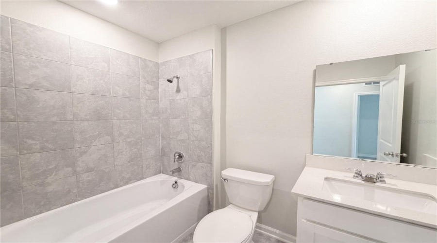 DAVENPORT, Florida 33837, 3 Bedrooms Bedrooms, ,2 BathroomsBathrooms,Residential,For Sale,BURNEY FALLS,0,MFRO6412703