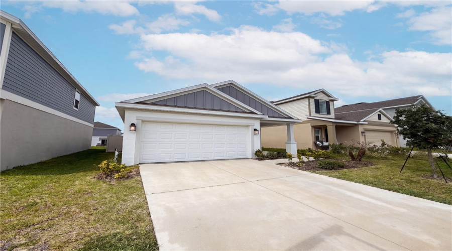 DAVENPORT, Florida 33837, 3 Bedrooms Bedrooms, ,2 BathroomsBathrooms,Residential,For Sale,BURNEY FALLS,0,MFRO6412703