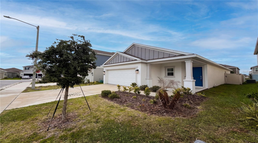 DAVENPORT, Florida 33837, 3 Bedrooms Bedrooms, ,2 BathroomsBathrooms,Residential,For Sale,BURNEY FALLS,0,MFRO6412703