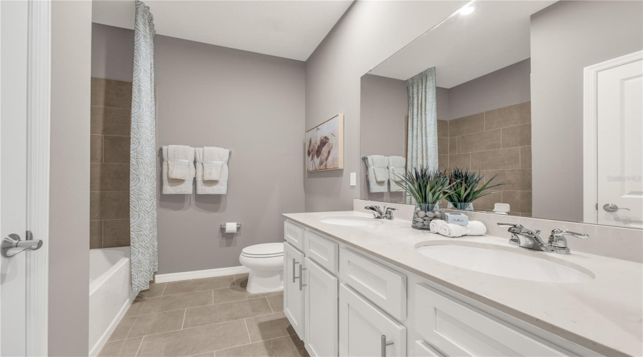 DAVENPORT, Florida 33837, 4 Bedrooms Bedrooms, ,2 BathroomsBathrooms,Residential,For Sale,ROLLING RIDGE,0,MFRO6415218