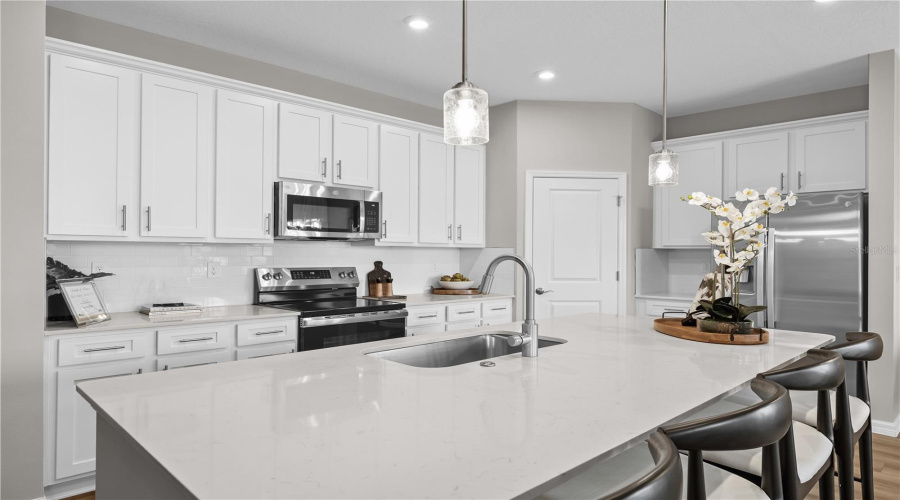 DAVENPORT, Florida 33837, 4 Bedrooms Bedrooms, ,2 BathroomsBathrooms,Residential,For Sale,ROLLING RIDGE,0,MFRO6415218