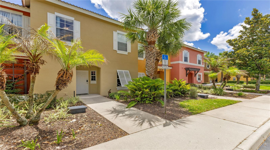 KISSIMMEE, Florida 34747, 3 Bedrooms Bedrooms, ,2 BathroomsBathrooms,Residential,For Sale,CRYSTAL COVE,0,MFRO6415189