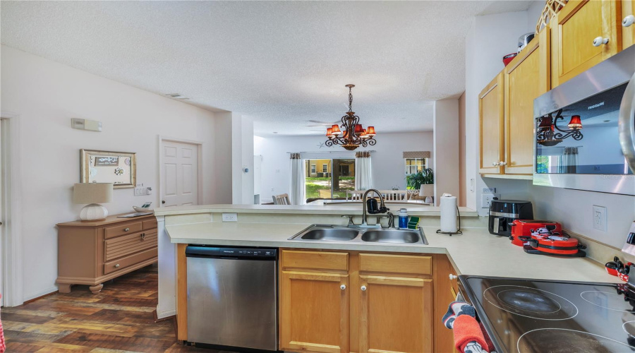 KISSIMMEE, Florida 34747, 3 Bedrooms Bedrooms, ,2 BathroomsBathrooms,Residential,For Sale,CRYSTAL COVE,0,MFRO6415189