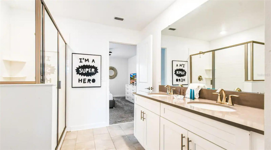KISSIMMEE, Florida 34746, 9 Bedrooms Bedrooms, ,5 BathroomsBathrooms,Residential,For Sale,PROTAGONIST,0,MFRO6415462