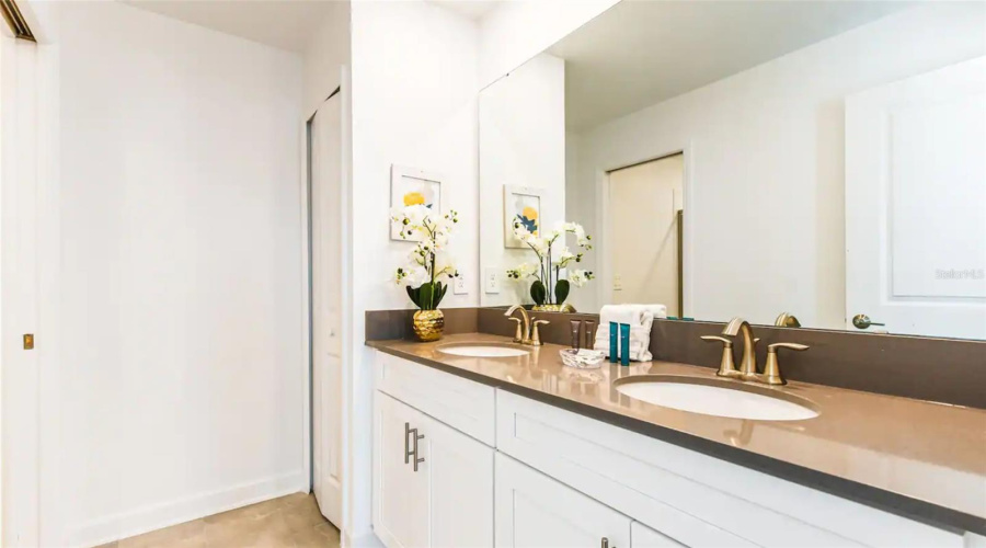 KISSIMMEE, Florida 34746, 9 Bedrooms Bedrooms, ,5 BathroomsBathrooms,Residential,For Sale,PROTAGONIST,0,MFRO6415462