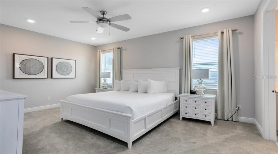 KISSIMMEE, Florida 34747, 5 Bedrooms Bedrooms, ,4 BathroomsBathrooms,Residential,For Sale,SOUTHFIELD,0,MFRO6412556