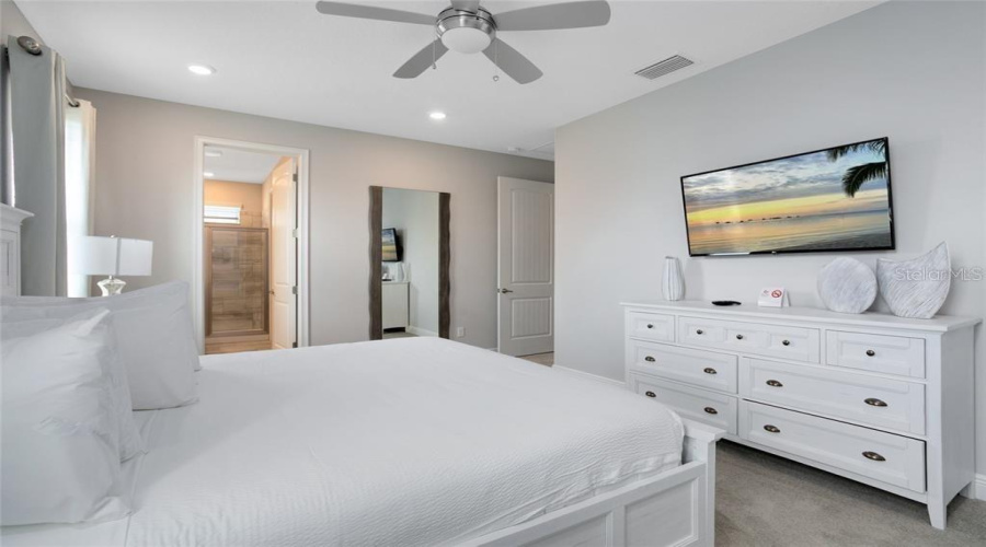 KISSIMMEE, Florida 34747, 5 Bedrooms Bedrooms, ,4 BathroomsBathrooms,Residential,For Sale,SOUTHFIELD,0,MFRO6412556
