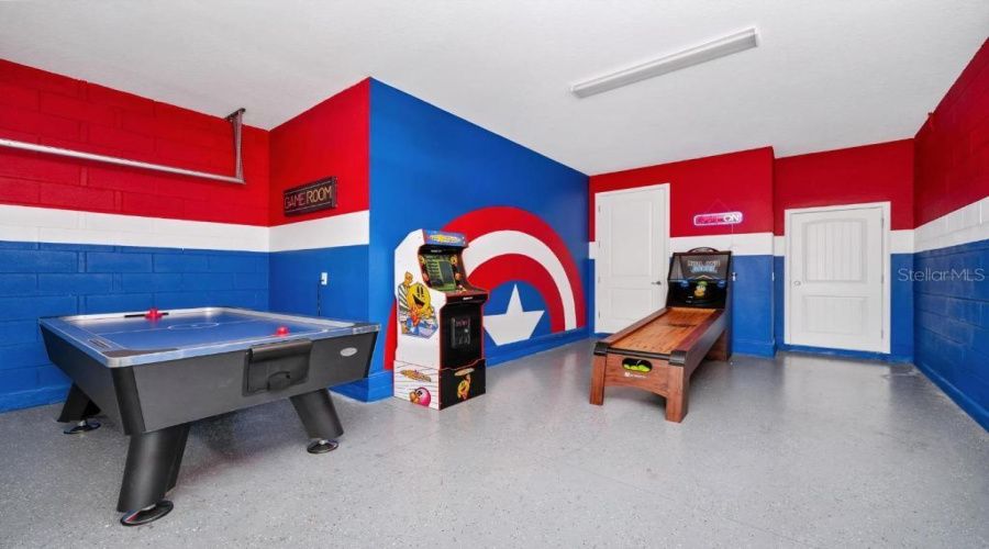 KISSIMMEE, Florida 34747, 5 Bedrooms Bedrooms, ,4 BathroomsBathrooms,Residential,For Sale,SOUTHFIELD,0,MFRO6412556