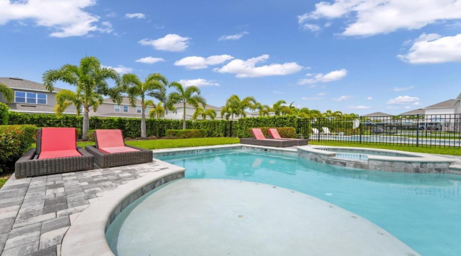 KISSIMMEE, Florida 34747, 5 Bedrooms Bedrooms, ,4 BathroomsBathrooms,Residential,For Sale,SOUTHFIELD,0,MFRO6412556