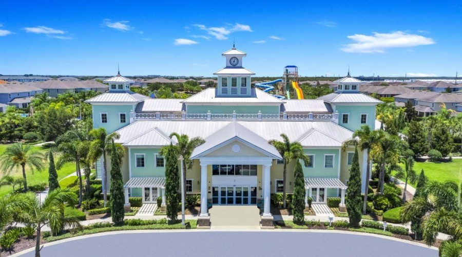 KISSIMMEE, Florida 34747, 5 Bedrooms Bedrooms, ,4 BathroomsBathrooms,Residential,For Sale,SOUTHFIELD,0,MFRO6412556