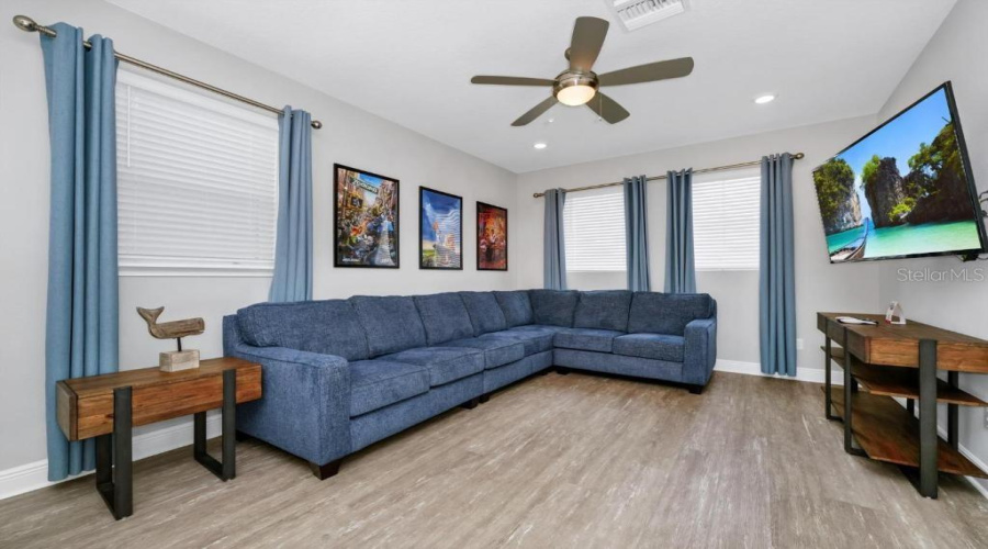 KISSIMMEE, Florida 34747, 5 Bedrooms Bedrooms, ,4 BathroomsBathrooms,Residential,For Sale,SOUTHFIELD,0,MFRO6412556