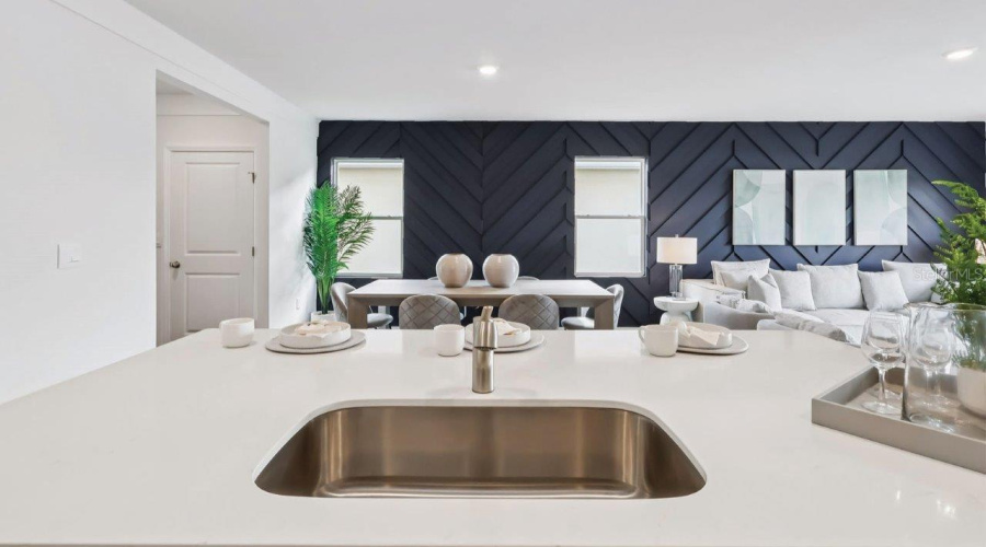 DAVENPORT, Florida 33837, 5 Bedrooms Bedrooms, ,3 BathroomsBathrooms,Residential,For Sale,LIMEKLIN FALLS,0,MFRO6415396
