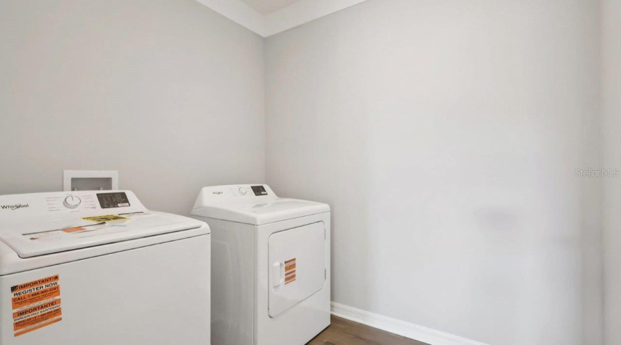 DAVENPORT, Florida 33837, 5 Bedrooms Bedrooms, ,3 BathroomsBathrooms,Residential,For Sale,LIMEKLIN FALLS,0,MFRO6415396