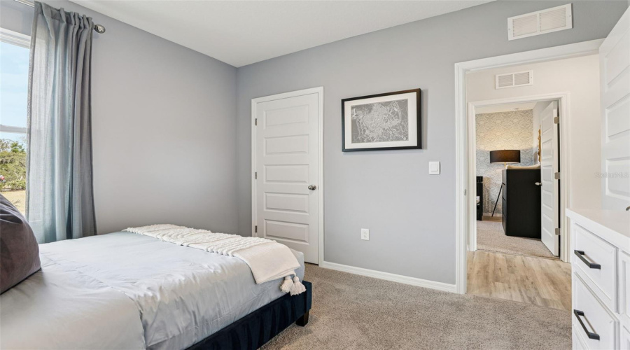 DAVENPORT, Florida 33837, 3 Bedrooms Bedrooms, ,2 BathroomsBathrooms,Residential,For Sale,LIMEKLIN FALLS,0,MFRO6415383