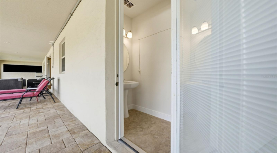 ORLANDO, Florida 32836, 4 Bedrooms Bedrooms, ,4 BathroomsBathrooms,Residential,For Sale,LUDINGTON,0,MFRO6412891