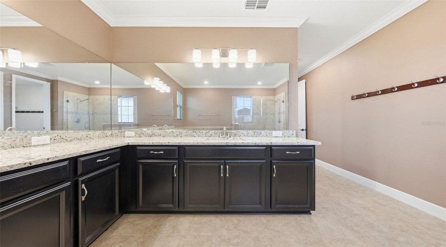 ORLANDO, Florida 32836, 4 Bedrooms Bedrooms, ,4 BathroomsBathrooms,Residential,For Sale,LUDINGTON,0,MFRO6412891