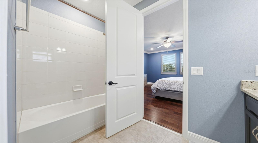 ORLANDO, Florida 32836, 4 Bedrooms Bedrooms, ,4 BathroomsBathrooms,Residential,For Sale,LUDINGTON,0,MFRO6412891