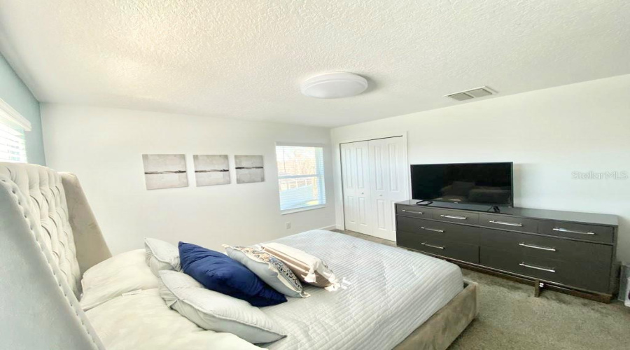 DAVENPORT, Florida 33896, 5 Bedrooms Bedrooms, ,4 BathroomsBathrooms,Residential,For Sale,CABOT CLIFFS,0,MFRO6415509