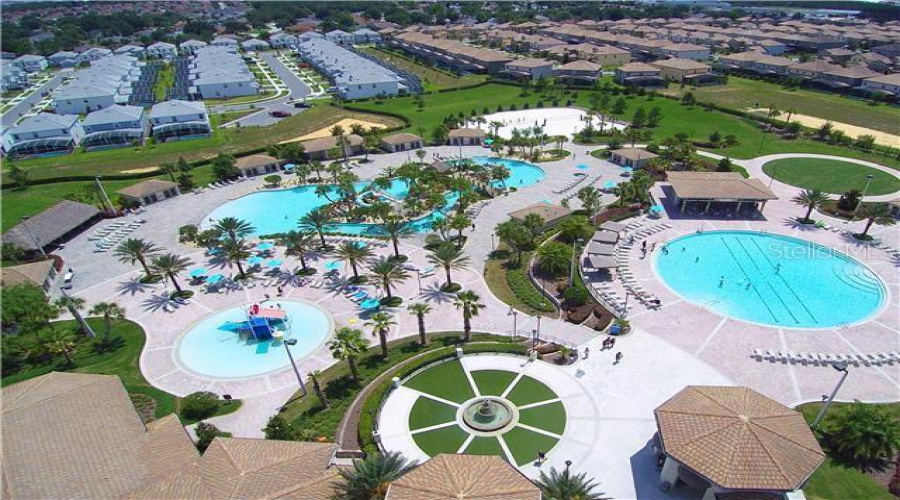DAVENPORT, Florida 33896, 5 Bedrooms Bedrooms, ,4 BathroomsBathrooms,Residential,For Sale,CABOT CLIFFS,0,MFRO6415509