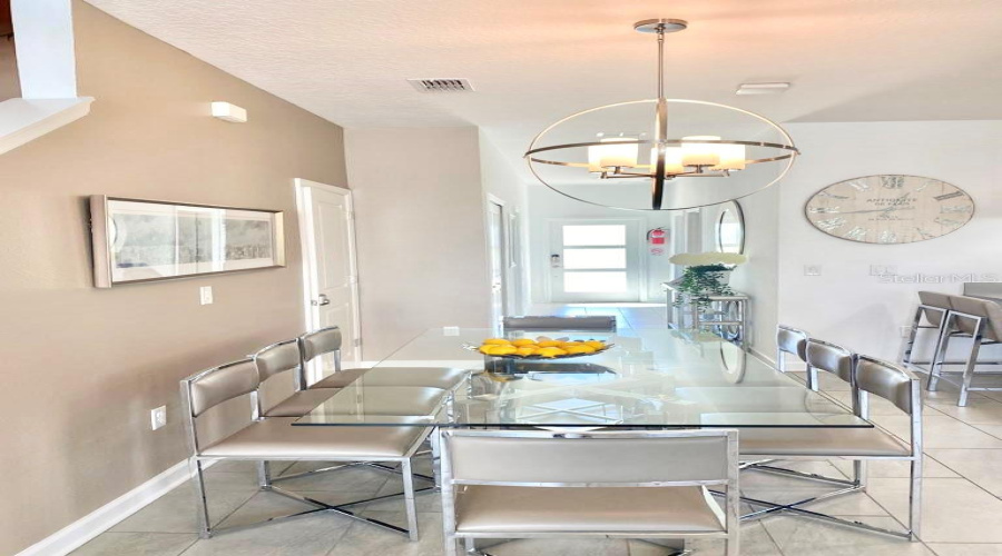 DAVENPORT, Florida 33896, 5 Bedrooms Bedrooms, ,4 BathroomsBathrooms,Residential,For Sale,CABOT CLIFFS,0,MFRO6415509