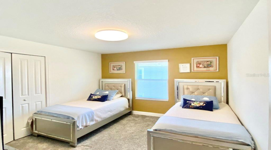 DAVENPORT, Florida 33896, 5 Bedrooms Bedrooms, ,4 BathroomsBathrooms,Residential,For Sale,CABOT CLIFFS,0,MFRO6415509