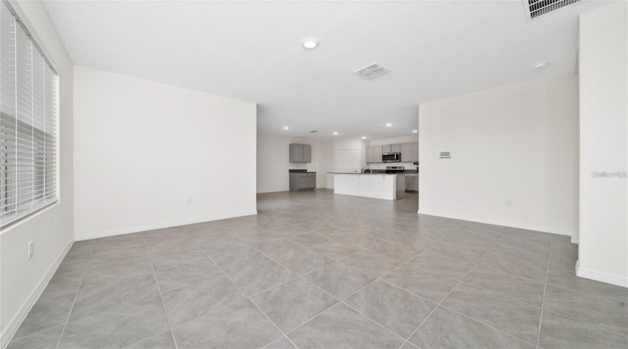 DAVENPORT, Florida 33837, 4 Bedrooms Bedrooms, ,2 BathroomsBathrooms,Residential,For Sale,RED HILL,0,MFRO6414870