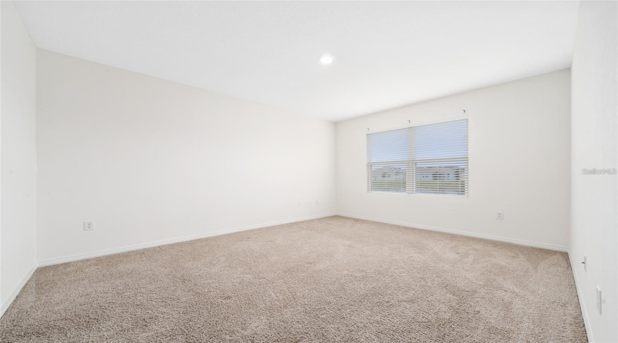 DAVENPORT, Florida 33837, 4 Bedrooms Bedrooms, ,2 BathroomsBathrooms,Residential,For Sale,RED HILL,0,MFRO6414870