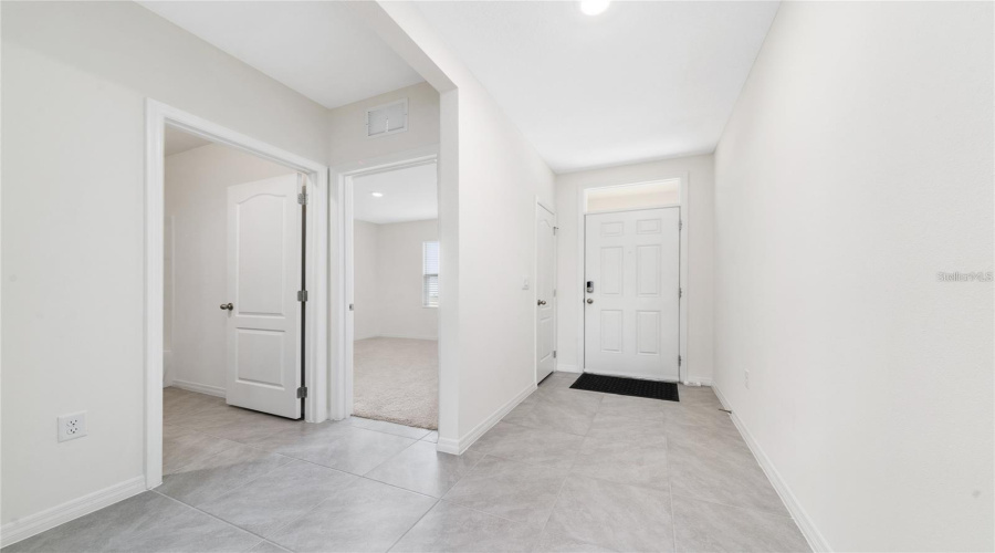 DAVENPORT, Florida 33837, 4 Bedrooms Bedrooms, ,2 BathroomsBathrooms,Residential,For Sale,RED HILL,0,MFRO6414870