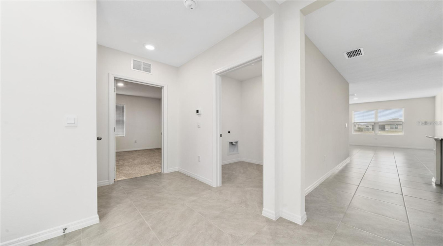 DAVENPORT, Florida 33837, 4 Bedrooms Bedrooms, ,2 BathroomsBathrooms,Residential,For Sale,RED HILL,0,MFRO6414870