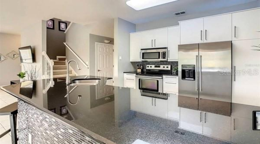 KISSIMMEE, Florida 34747, 4 Bedrooms Bedrooms, ,3 BathroomsBathrooms,Residential,For Sale,YELLOW LANTANA,0,MFRO6415064