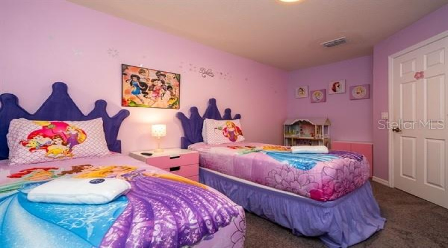 KISSIMMEE, Florida 34747, 4 Bedrooms Bedrooms, ,3 BathroomsBathrooms,Residential,For Sale,YELLOW LANTANA,0,MFRO6415064