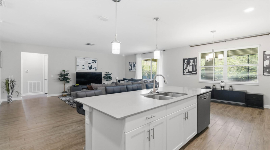 DAVENPORT, Florida 33837, 4 Bedrooms Bedrooms, ,3 BathroomsBathrooms,Residential,For Sale,BRUNSWICK,0,MFRO6415405