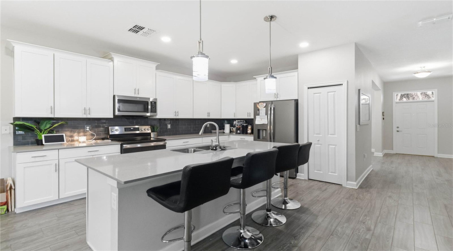 DAVENPORT, Florida 33837, 4 Bedrooms Bedrooms, ,3 BathroomsBathrooms,Residential,For Sale,BRUNSWICK,0,MFRO6415405