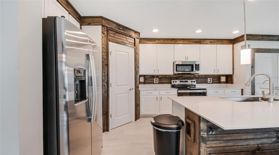 DAVENPORT, Florida 33837, 4 Bedrooms Bedrooms, ,2 BathroomsBathrooms,Residential,For Sale,AQUIFER,0,MFRO6414165