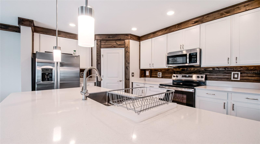 DAVENPORT, Florida 33837, 4 Bedrooms Bedrooms, ,2 BathroomsBathrooms,Residential,For Sale,AQUIFER,0,MFRO6414165