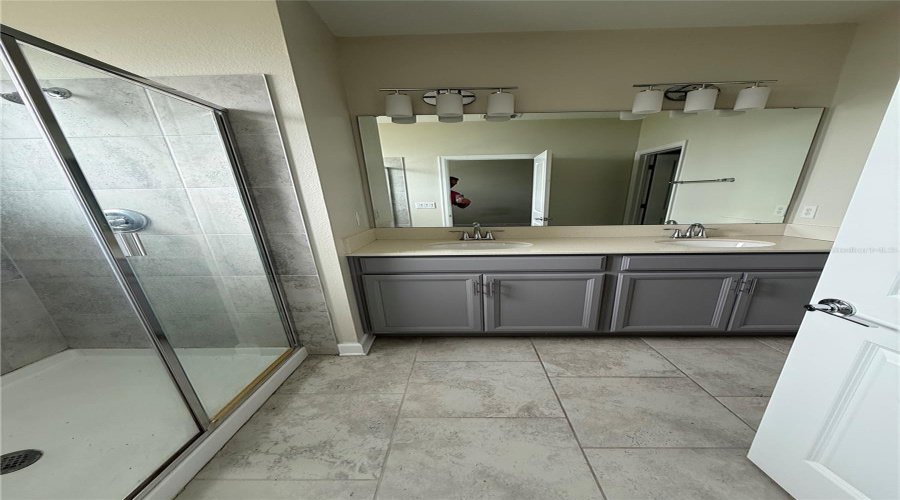 DAVENPORT, Florida 33896, 3 Bedrooms Bedrooms, ,2 BathroomsBathrooms,Residential,For Sale,ROYAL ST GEORGE,0,MFRO6415627