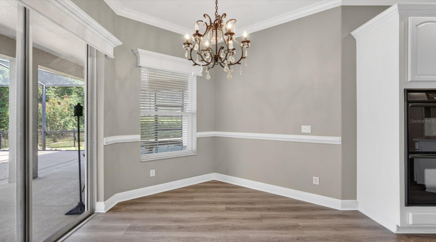 BREAKFAST NOOK