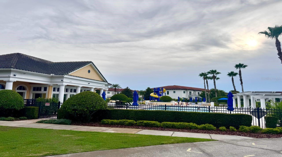 DAVENPORT, Florida 33837, 5 Bedrooms Bedrooms, ,3 BathroomsBathrooms,Residential,For Sale,EASTMINSTER,0,MFRS5151677