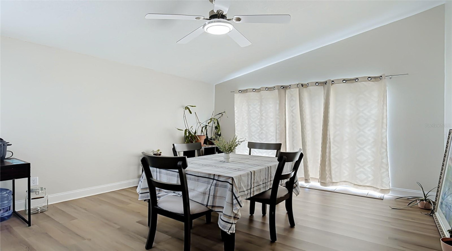 DAVENPORT, Florida 33897, 3 Bedrooms Bedrooms, ,2 BathroomsBathrooms,Residential,For Sale,PINEDALE,0,MFRO6414449