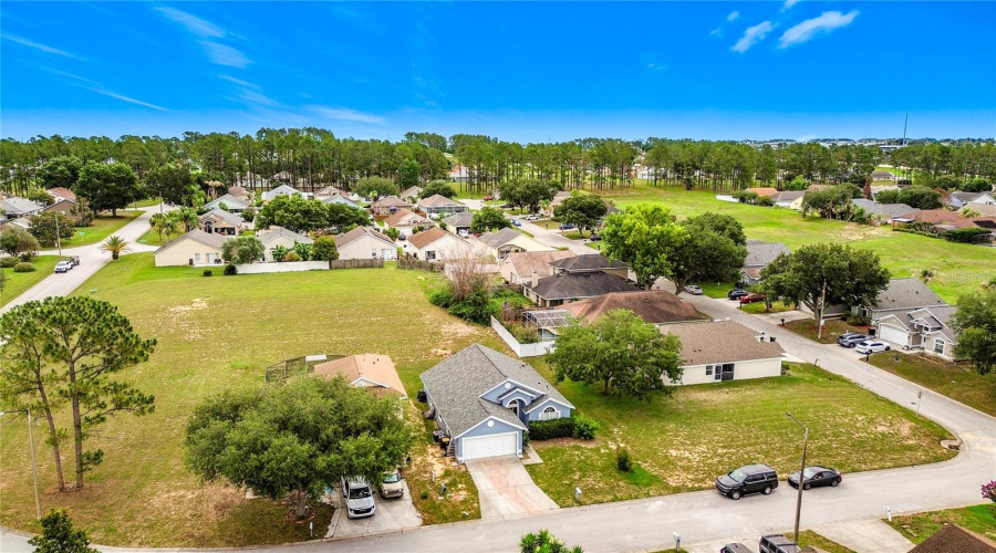 DAVENPORT, Florida 33897, 3 Bedrooms Bedrooms, ,2 BathroomsBathrooms,Residential,For Sale,PINEDALE,0,MFRO6414449