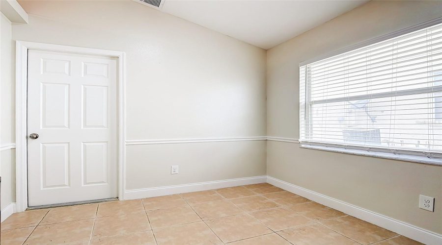 DAVENPORT, Florida 33897, 3 Bedrooms Bedrooms, ,2 BathroomsBathrooms,Residential,For Sale,PINEDALE,0,MFRO6414449