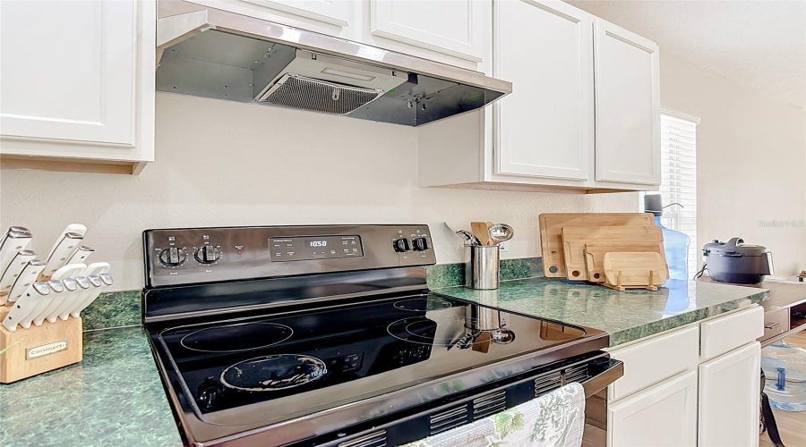 DAVENPORT, Florida 33897, 3 Bedrooms Bedrooms, ,2 BathroomsBathrooms,Residential,For Sale,PINEDALE,0,MFRO6414449