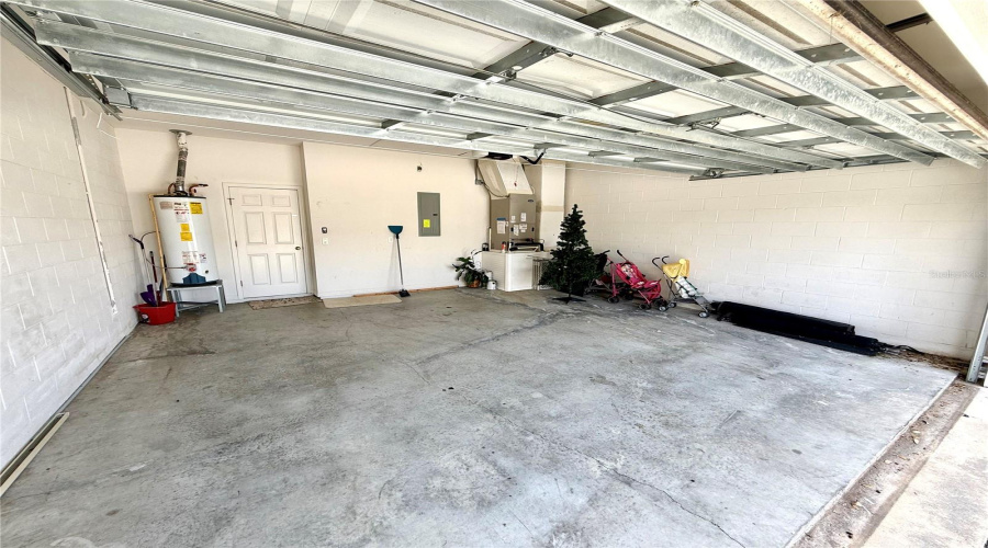 DAVENPORT, Florida 33897, 4 Bedrooms Bedrooms, ,3 BathroomsBathrooms,Residential,For Sale,PLUMOSO,0,MFRO6415060