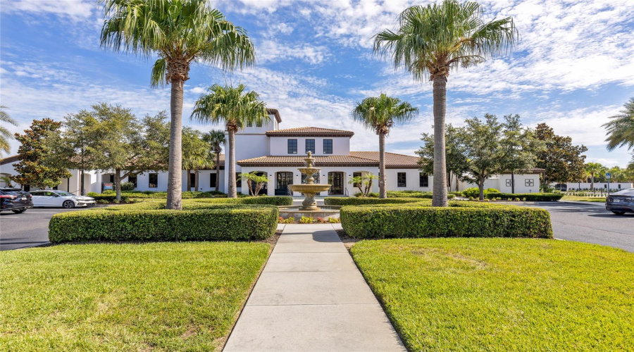 KISSIMMEE, Florida 34747, 6 Bedrooms Bedrooms, ,4 BathroomsBathrooms,Residential,For Sale,NICE,0,MFRO6415911